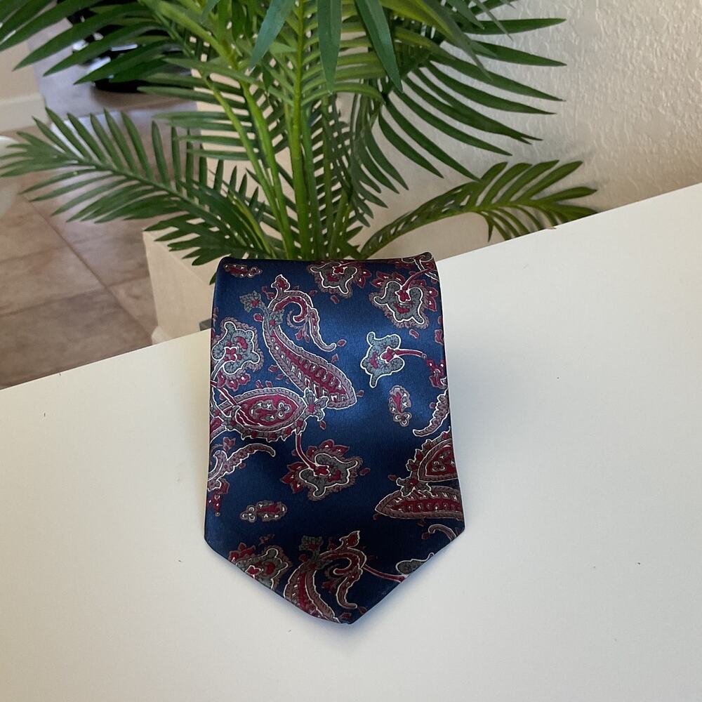 Vintage Camden Court Blue Mens One Size Paisley Blue Pointed Adjustable Tie